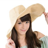 Fashionable dengan Topi Bundar